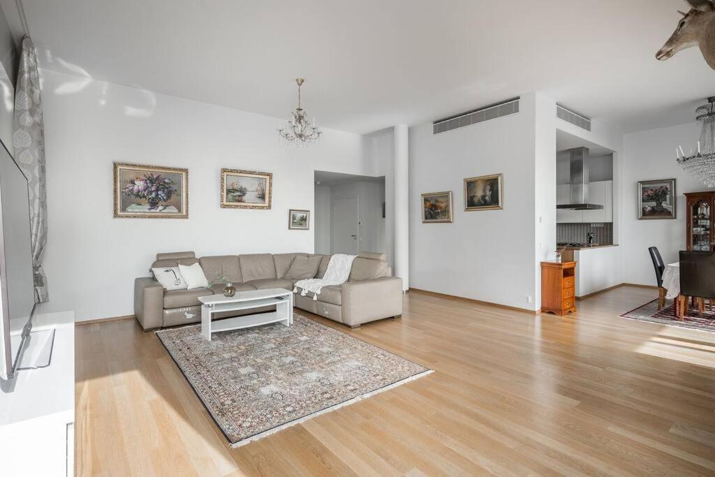 Spacious Home With Four Terrace, Sauna, Sea View 헬싱키 외부 사진
